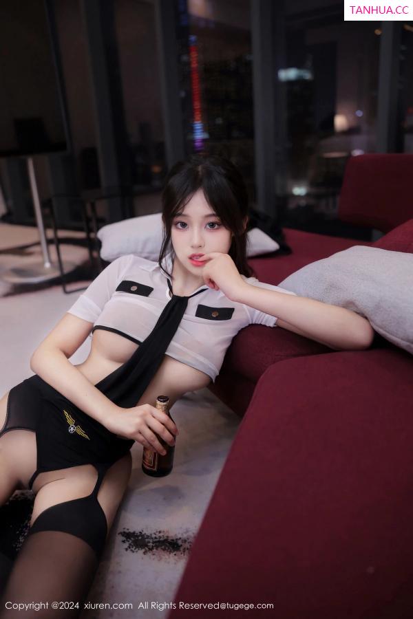   [XiuRen]高清写真图 2024.03.21 No.8265 王心悦 美腿黑丝第71张图片